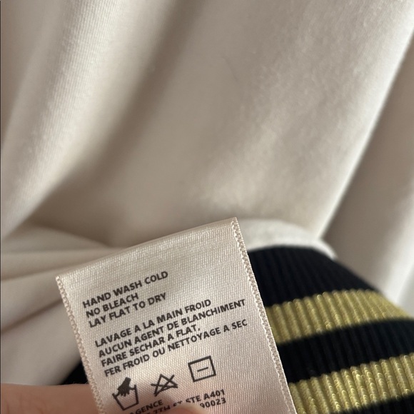 L'AGENCE • Cream knit top with Black and Fold stretch Hem - Picture 5 of 8